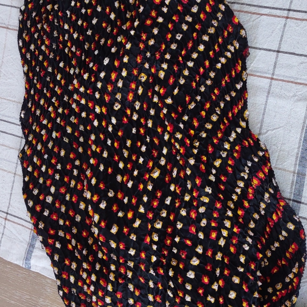Silk oblong crinkle fabric scarf
